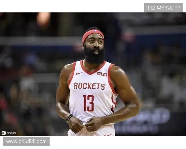 乌斯曼吉昂全能发挥8投4中贡献11分8篮板9助攻正负值高达18