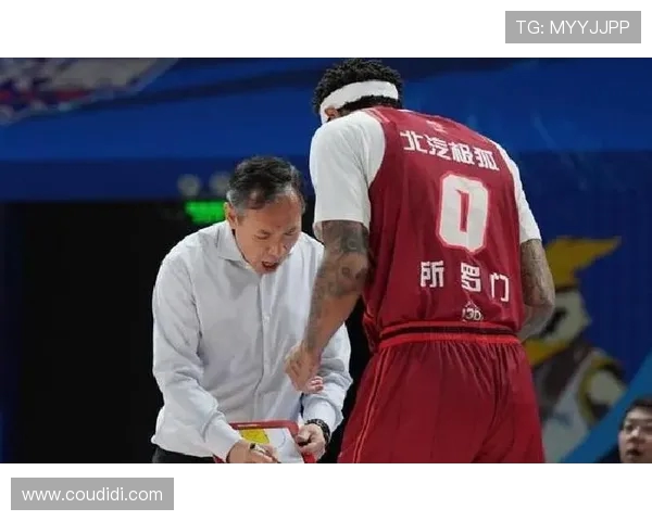 斯佩尔曼贝利重返训练场首钢暂无更换贝利的明确计划